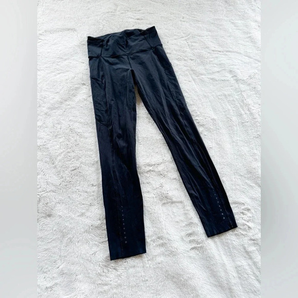 Lululemon Fast and Free Leggings size 4 018-A - Picture 3 of 5